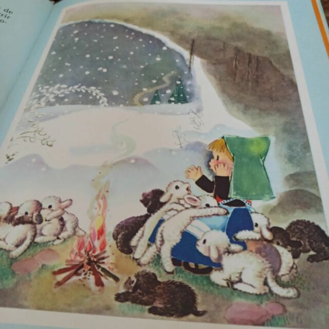 Par ce temps de canicule, allons aider Anette qui fait face à une tempête de neige. 
C'est un nouvel article sur mescontes.fr
J'en ai profité pour mettre en place une page sur Attila et sur Juan Ferrandiz, très talentueux illustrateur espagnol. 

#contes #juanferrandiz #artima #livrejeunesse #livresenfants #1980